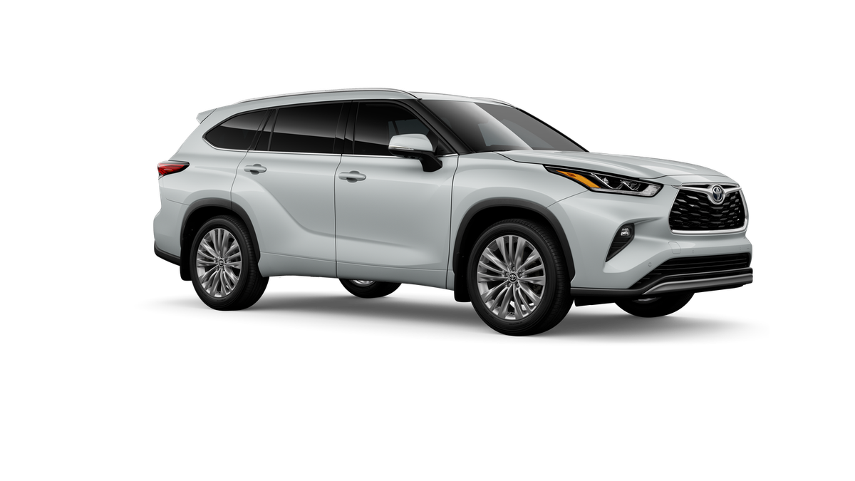 New 2026 Wind Chill Pearl Toyota Platinum image 14