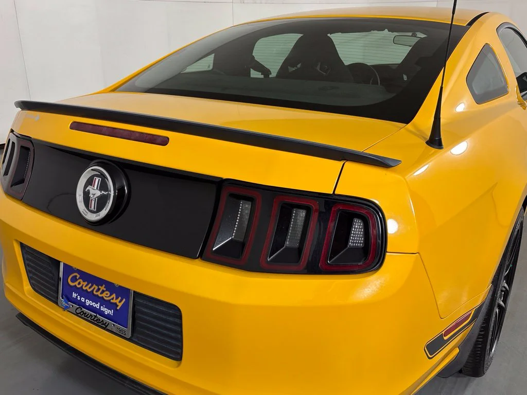 Used 2013 Yellow Ford Boss 302 image 17