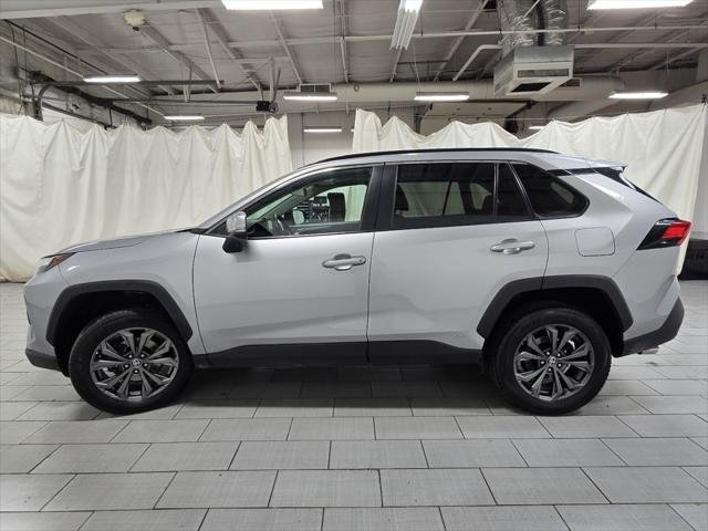 Certified Used 2022 SILVER SKY METALLIC Toyota  image 14