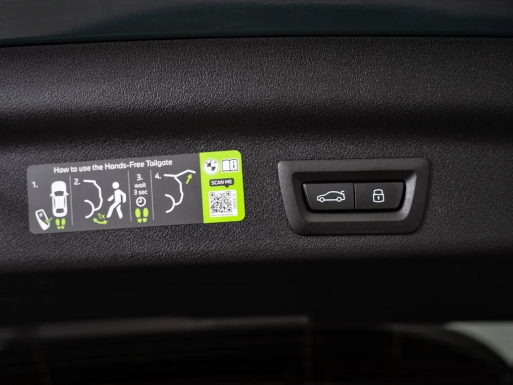 New 2026 Cape York Green Metallic BMW xDrive28i image 21