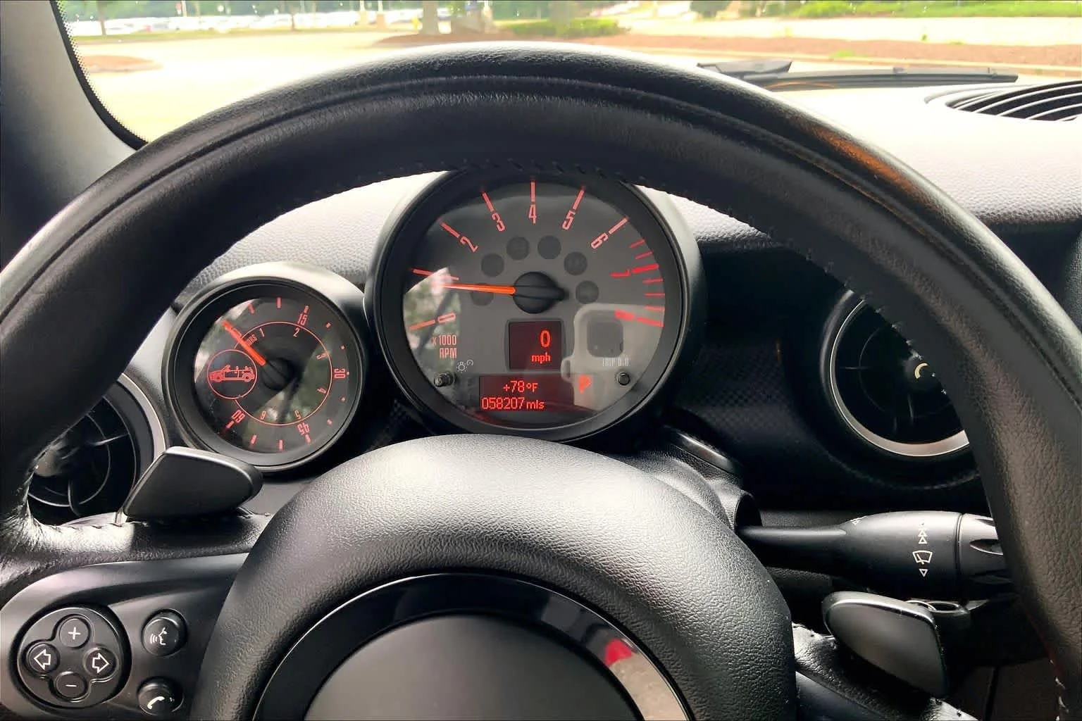 Used 2015 RED MINI S image 25