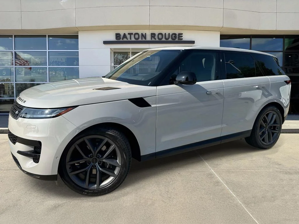 2026 Land Rover Range Rover Sport SE