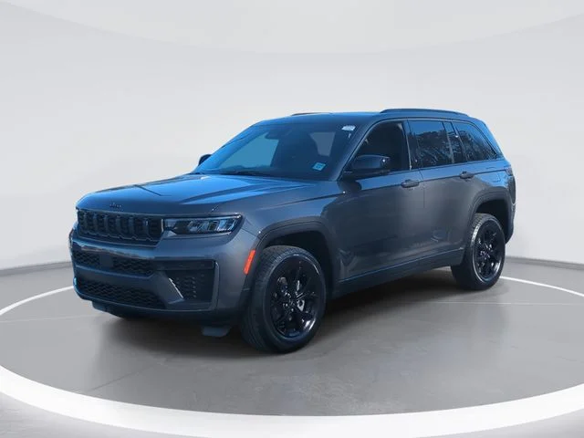 2026 Jeep Grand Cherokee Altitude