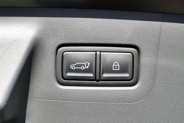 New 2026 Green Hyundai SEL FWD image 17