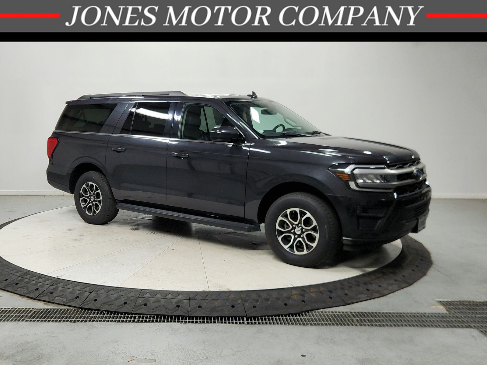 Used 2024 Gray Ford XLT image 1