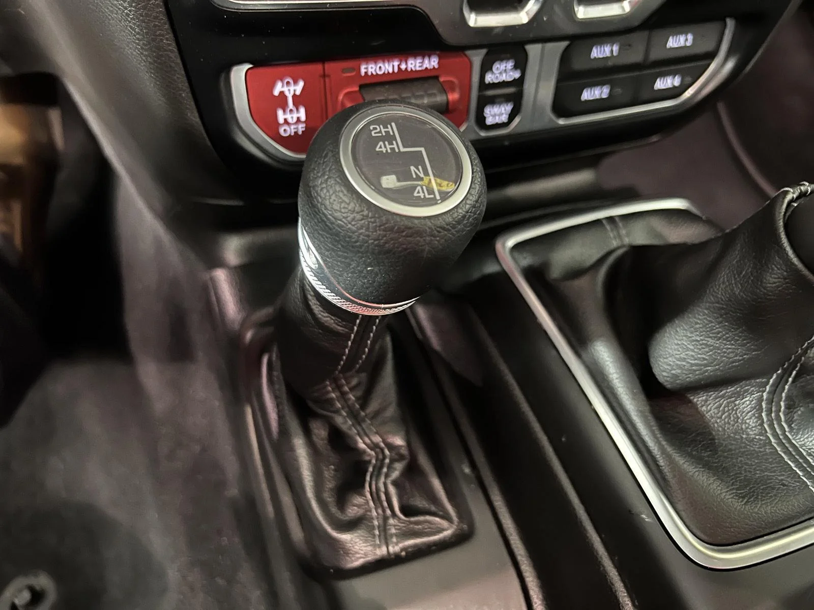 Used 2024 Black Clearcoat Jeep Rubicon image 21