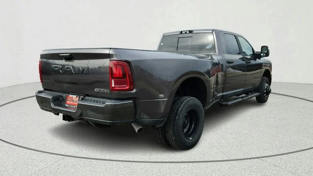 New 2026 Granite Crystal Metallic Clear-Coat Exterior Paint RAM Big Horn image 4