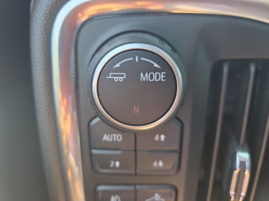 Used 2021 White Chevrolet RST image 22