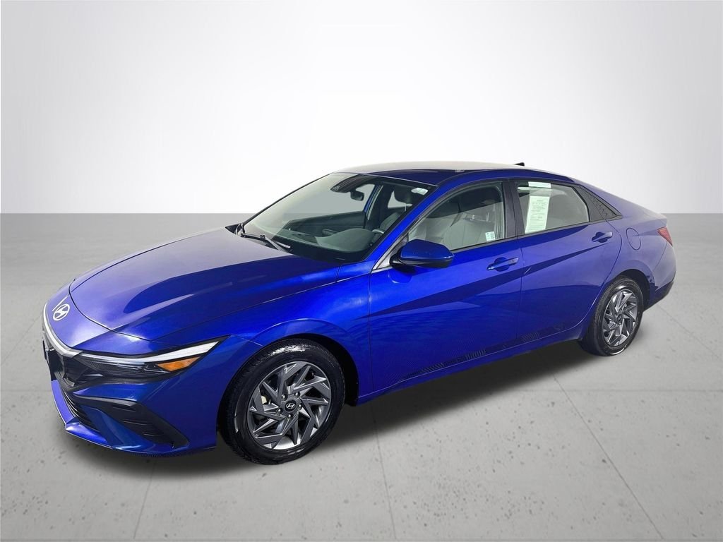 Used 2024 Intense Blue Hyundai SEL image 2