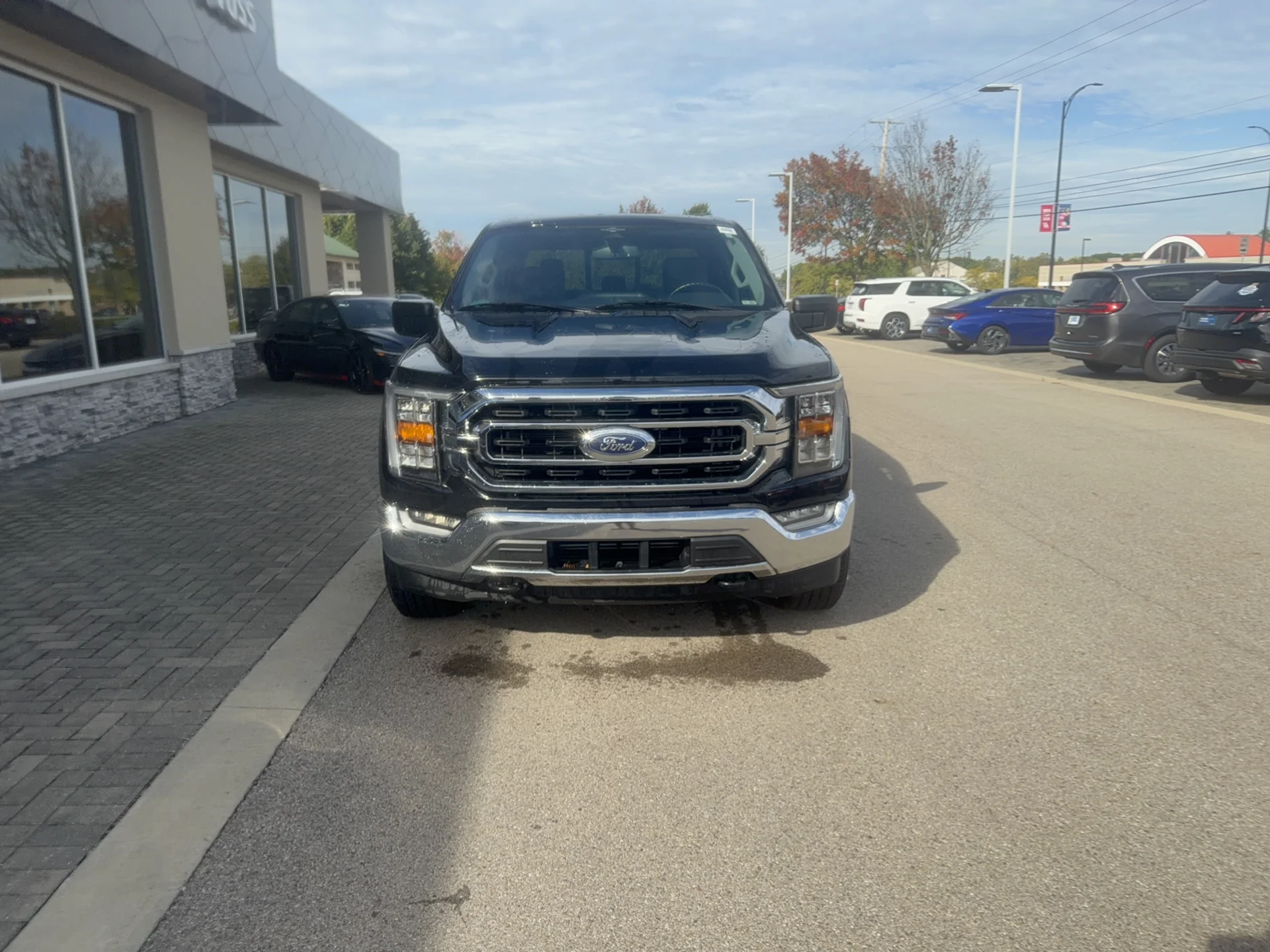 Used 2023 Agate Black Ford XLT image 9