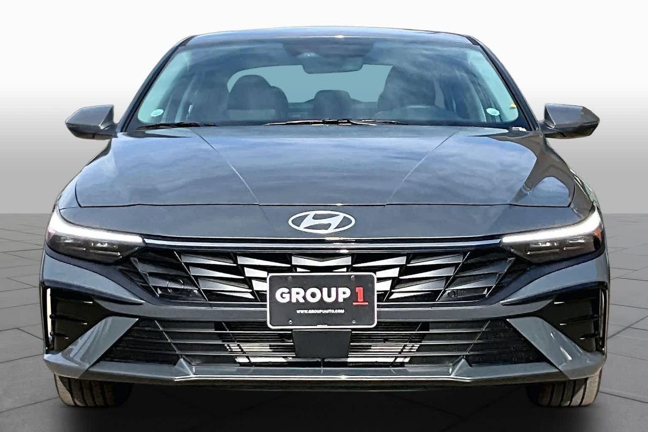 New 2026 Ecotronic Gray Hyundai Limited image 3