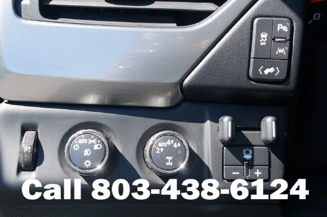 Used 2019 White Chevrolet LT image 6