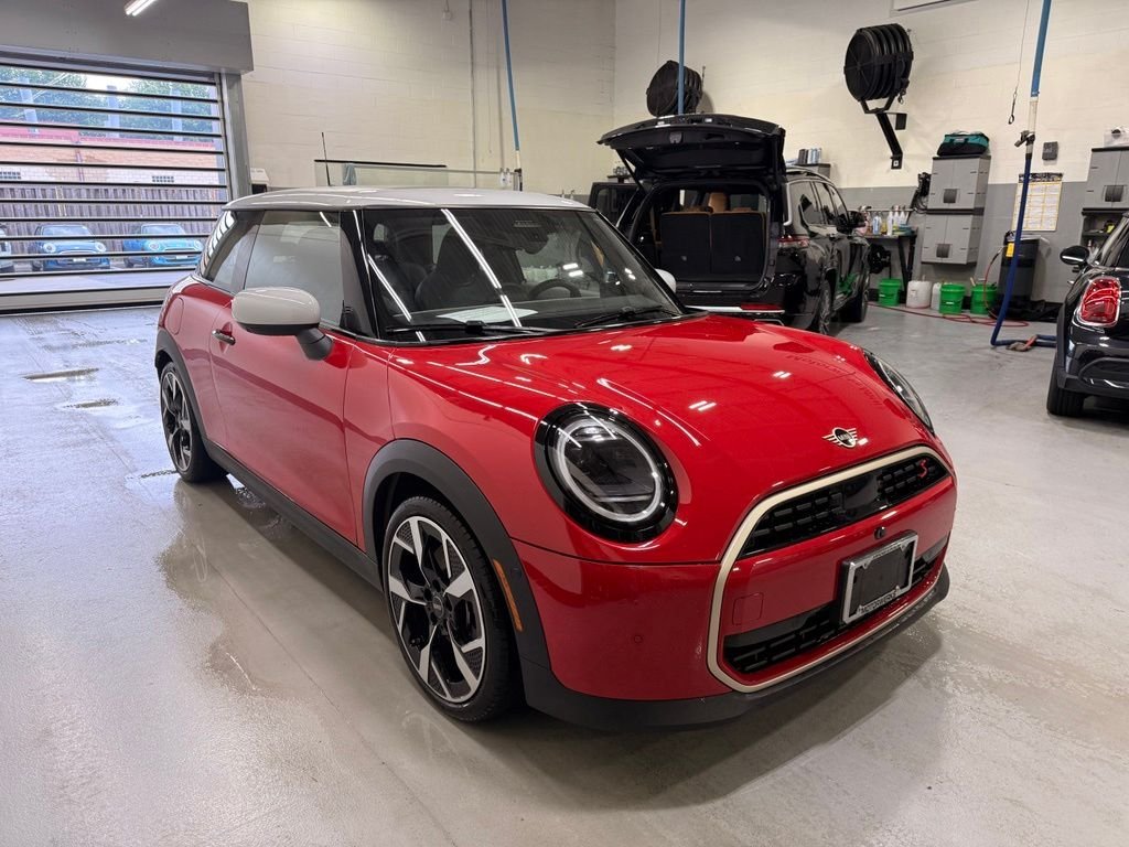 Certified Used 2025 Red MINI  image 7