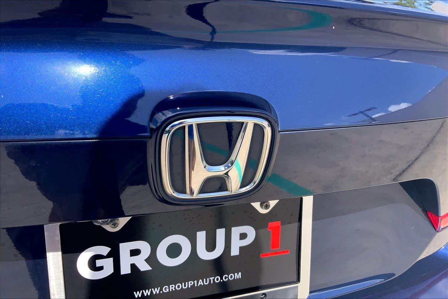 Used 2020 Obsidian Blue Pearl Honda EX-L image 10