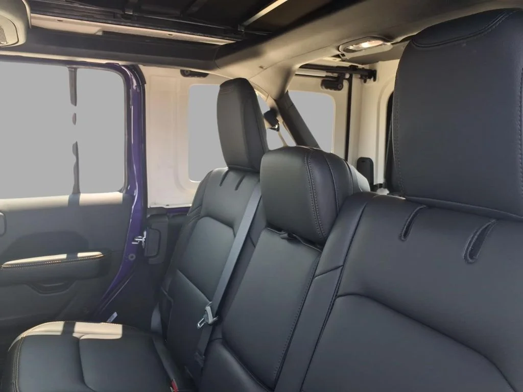 New 2026 Reign Exterior Paint Jeep Sahara image 7