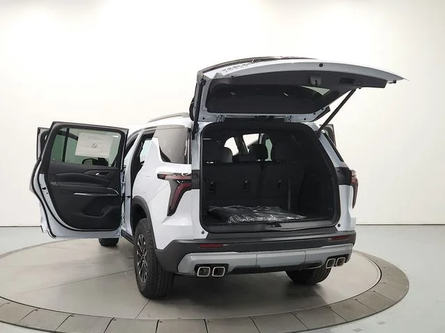 New 2026 White Chevrolet Z71 image 14