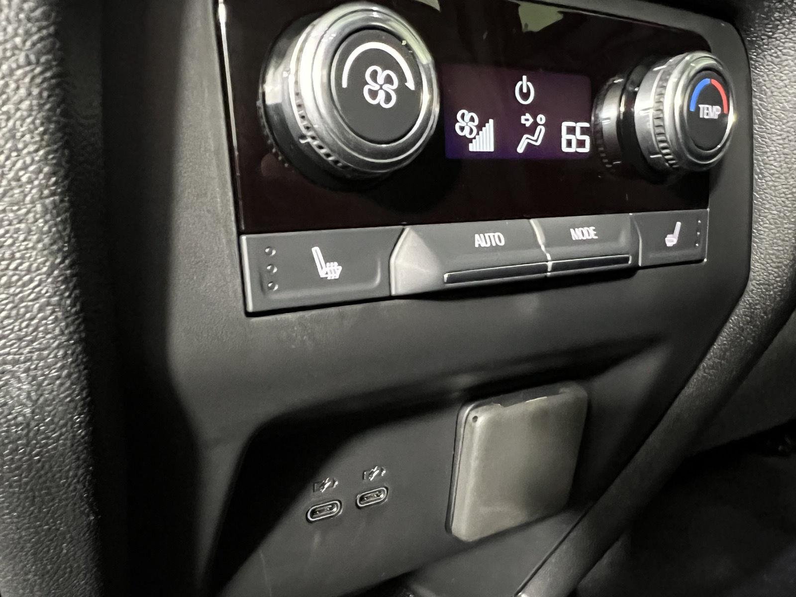 Used 2025 Summit White GMC AWD AT4 image 26