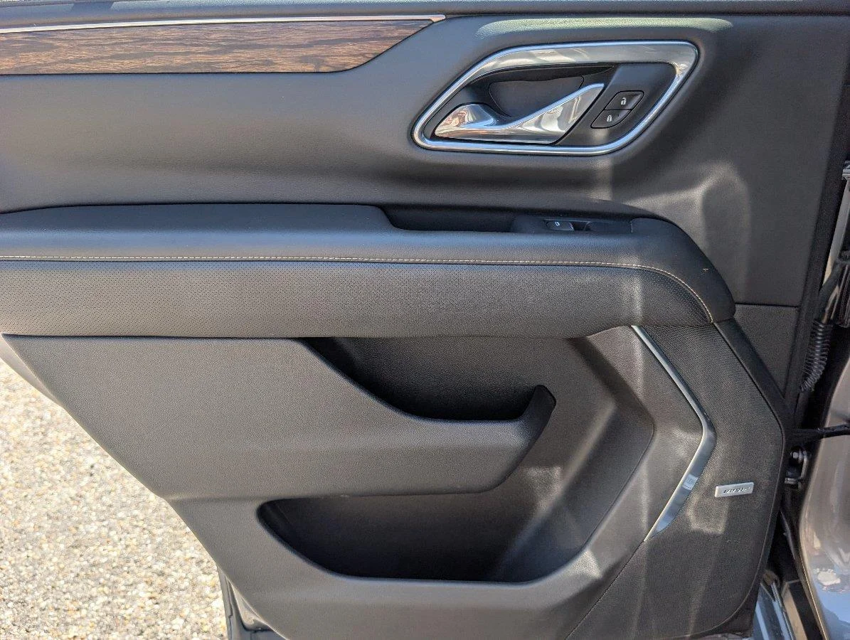 Used 2021 SATIN STEEL METALLIC Chevrolet Premier image 37