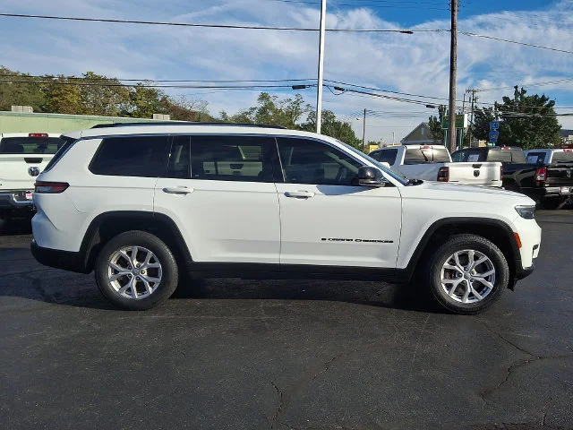 Used 2021 White Jeep Limited image 8