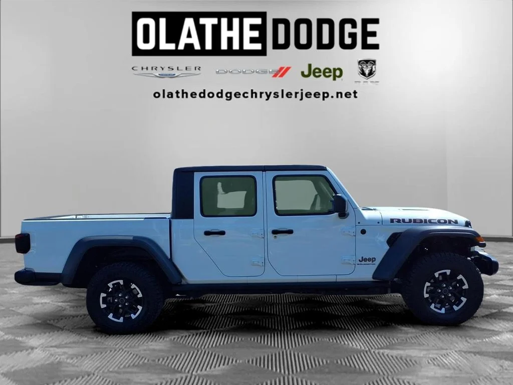 Used 2026 White Jeep Rubicon image 28
