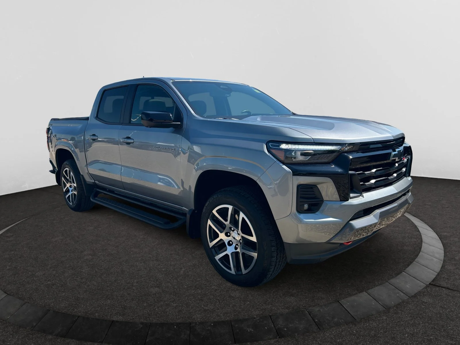 Used 2023 GRAY Chevrolet Crew Cab  4WD Z71 image 7