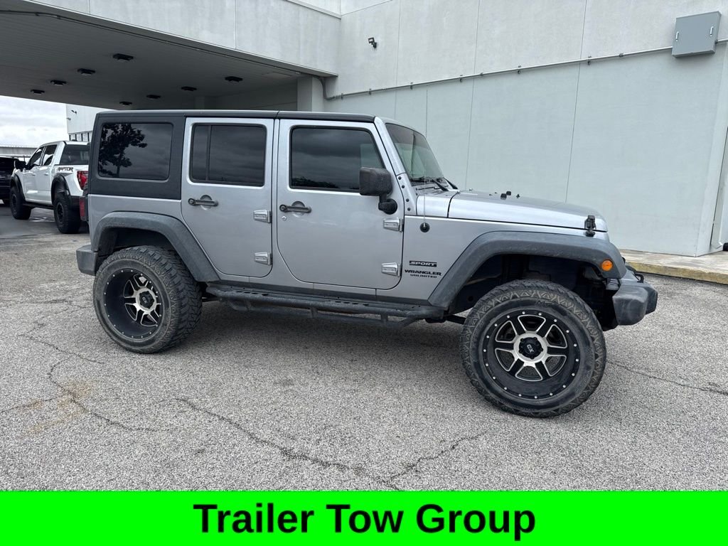 Used 2017 Silver Jeep Unlimited Sport image 5
