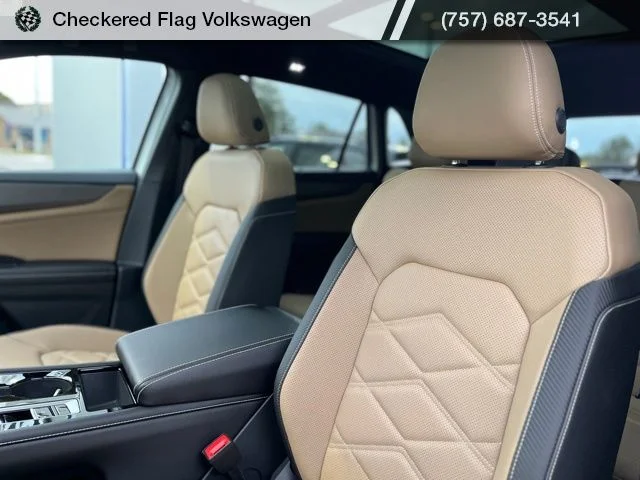New 2026 White Volkswagen 2.0T SE w/Technology image 24
