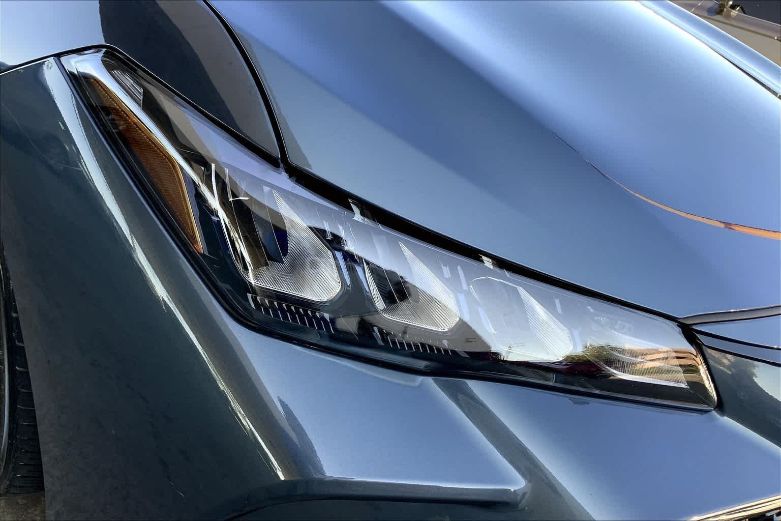 Used 2019  Toyota XSE image 27