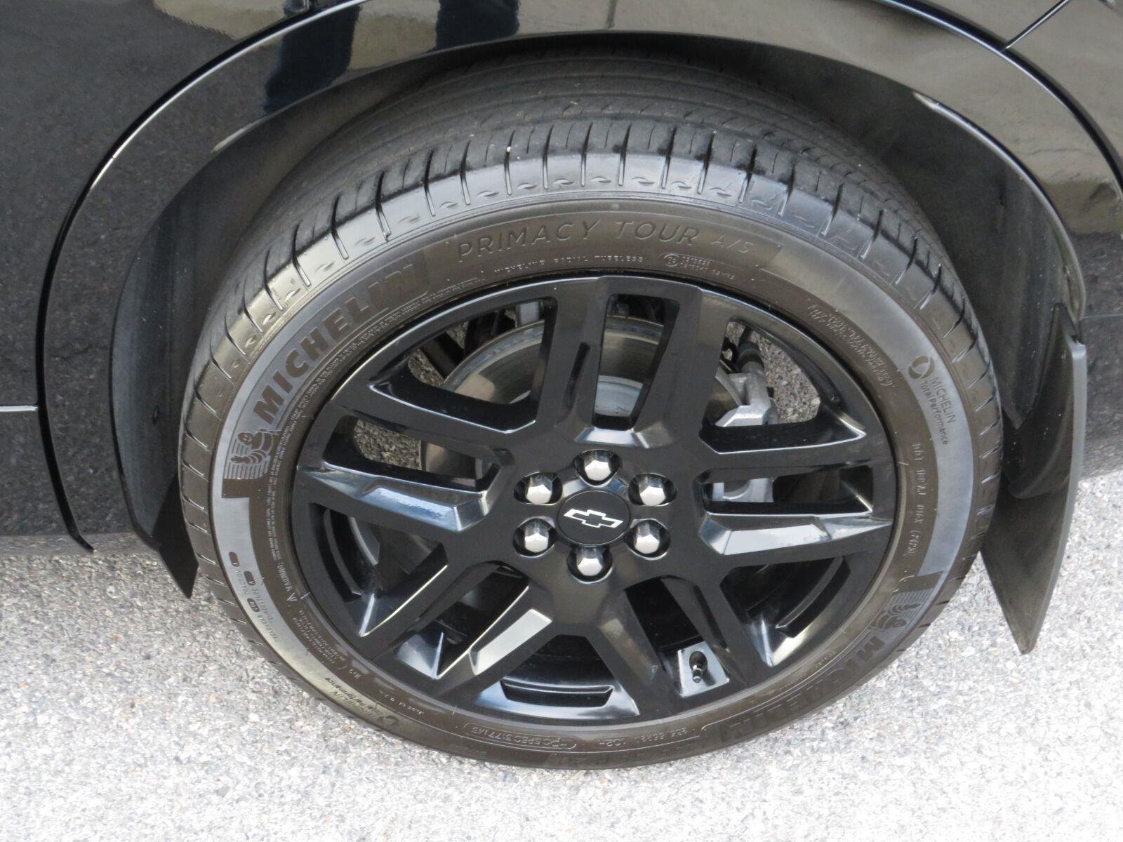 Used 2024 Black Chevrolet RS image 17