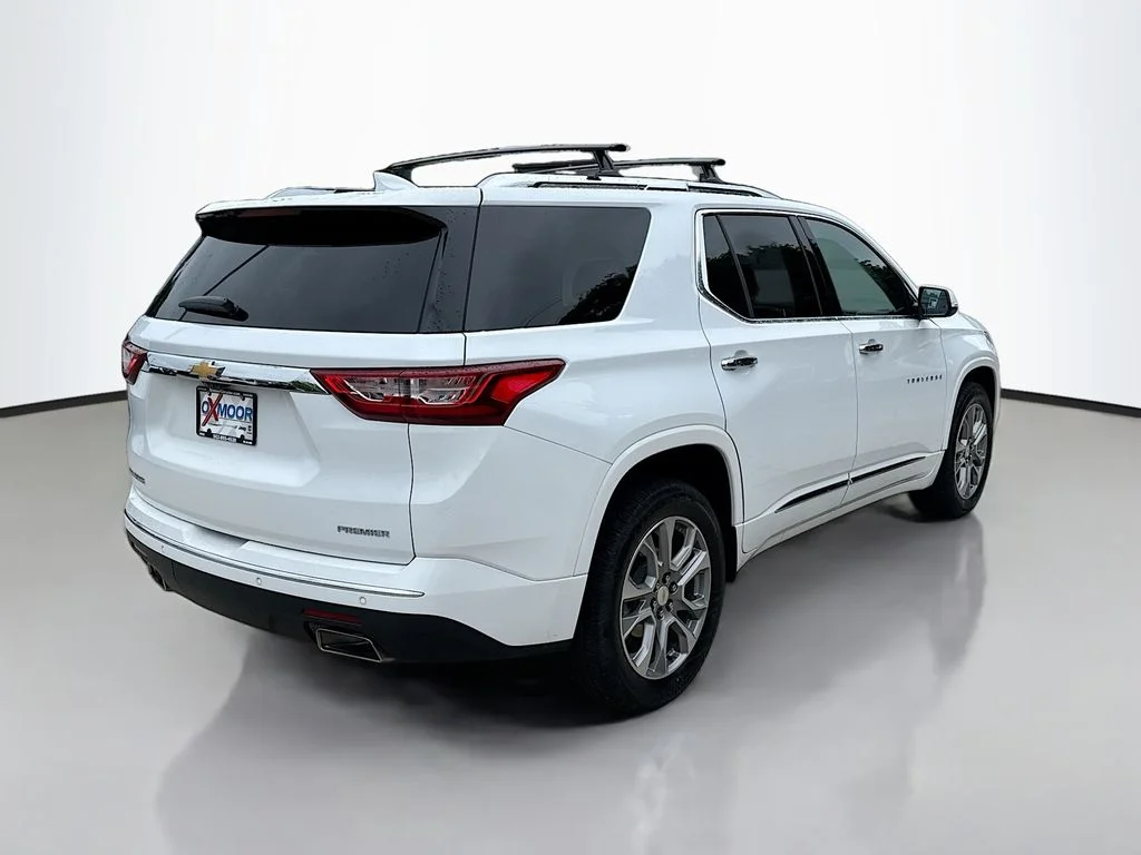 Used 2020 Summit White Chevrolet Premier image 7