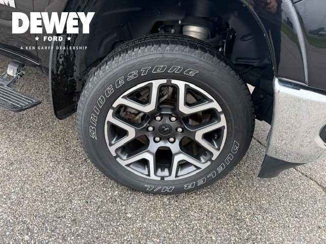 Used 2019 Diamond Black Ram Laramie image 47