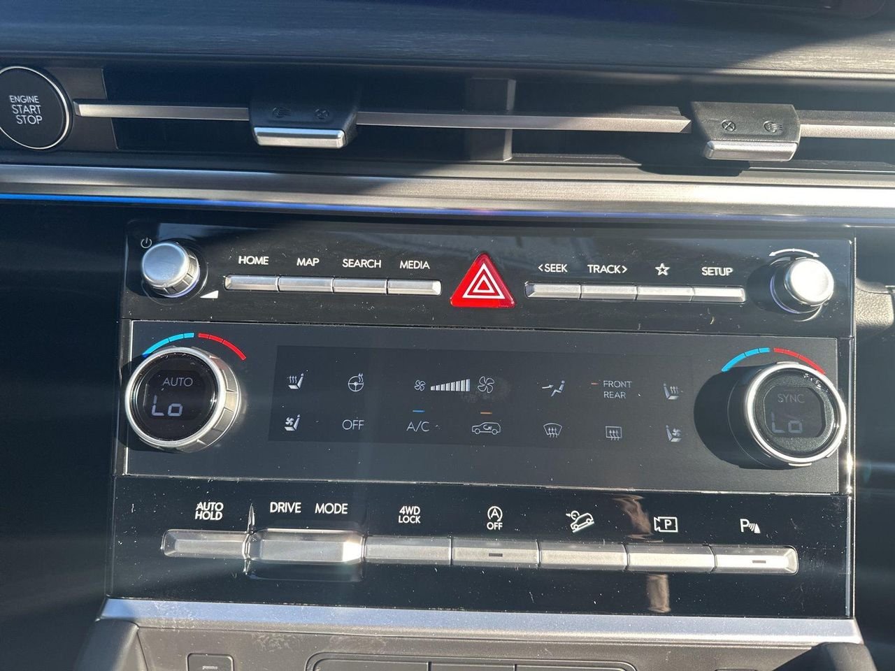 2026 Hyundai Santa Fe Limited - Photo 26