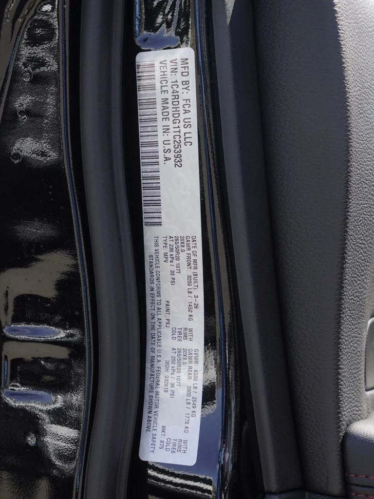 New 2026 Diamond Black Clear-Coat Exterior Paint Dodge GT image 32