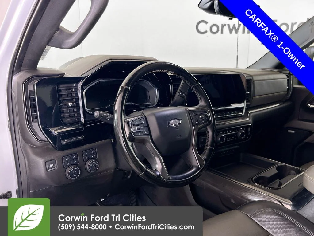 Used 2024 Summit White Chevrolet ZR2 image 3