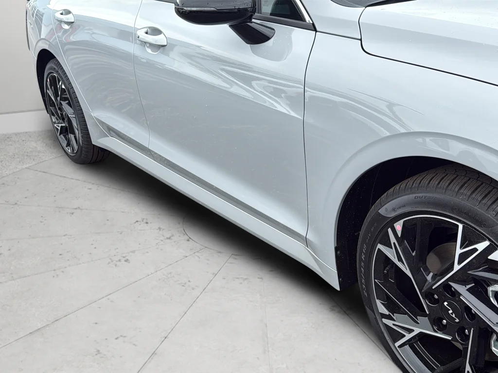 New 2026 Wolf Gray Kia GT-Line image 25