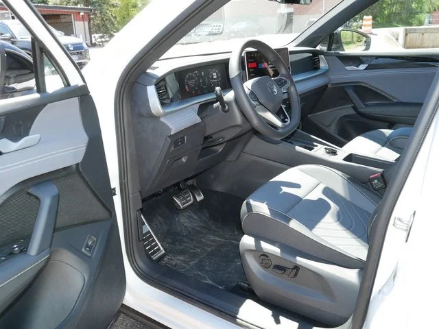 New 2026 White/off-white Volkswagen 2.0T SE R-Line Black image 7
