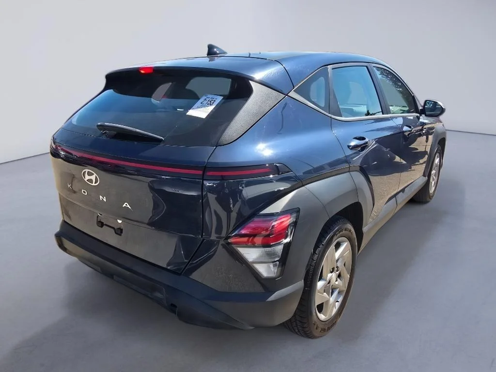 Used 2024 Denim Blue Pearl Hyundai SE image 5