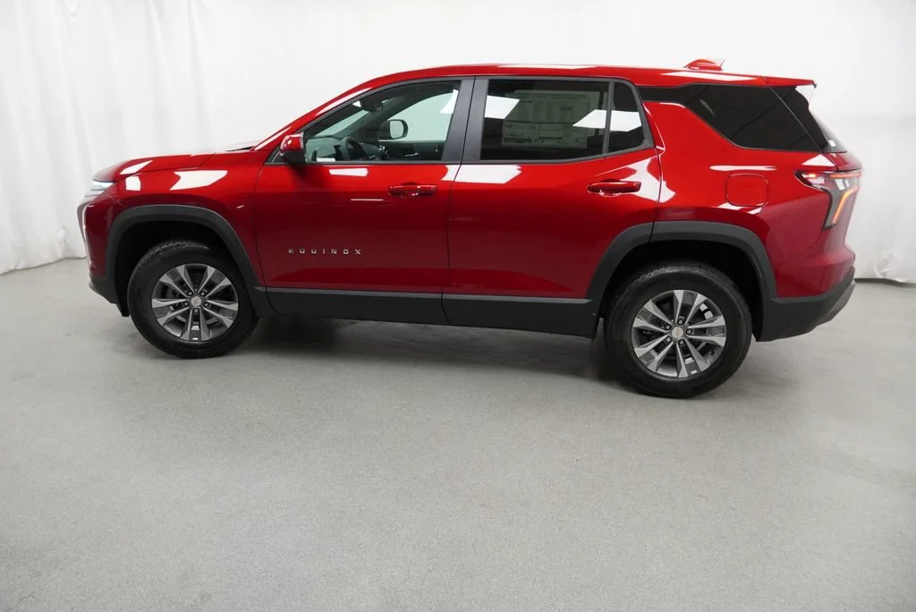 2027 Chevrolet Equinox LT - Photo 38