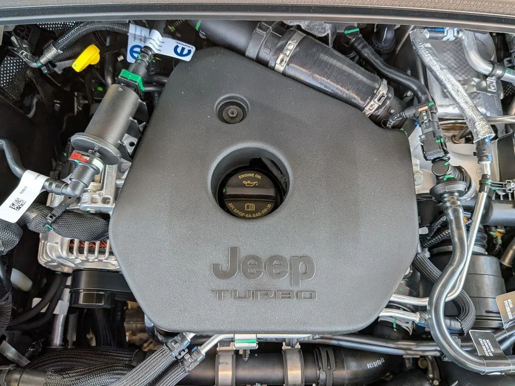 New 2026 White Jeep Altitude image 14