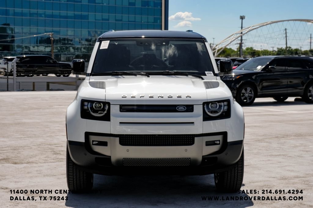 New 2026 Fuji White Land Rover S image 3