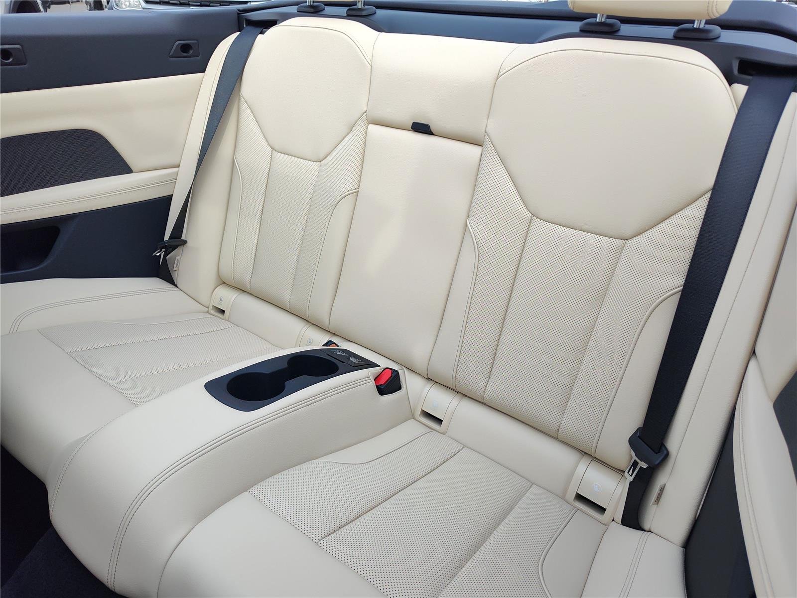 New 2026 Mineral White Metallic BMW M440i image 15