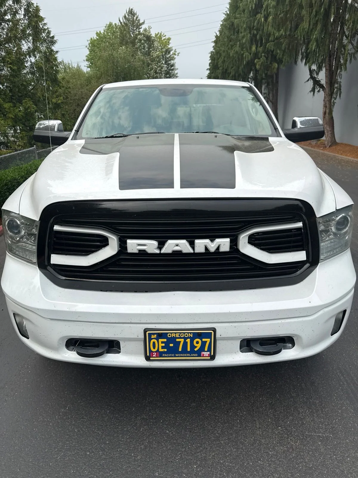 Used 2014 Bright White Clearcoat Ram Laramie image 9