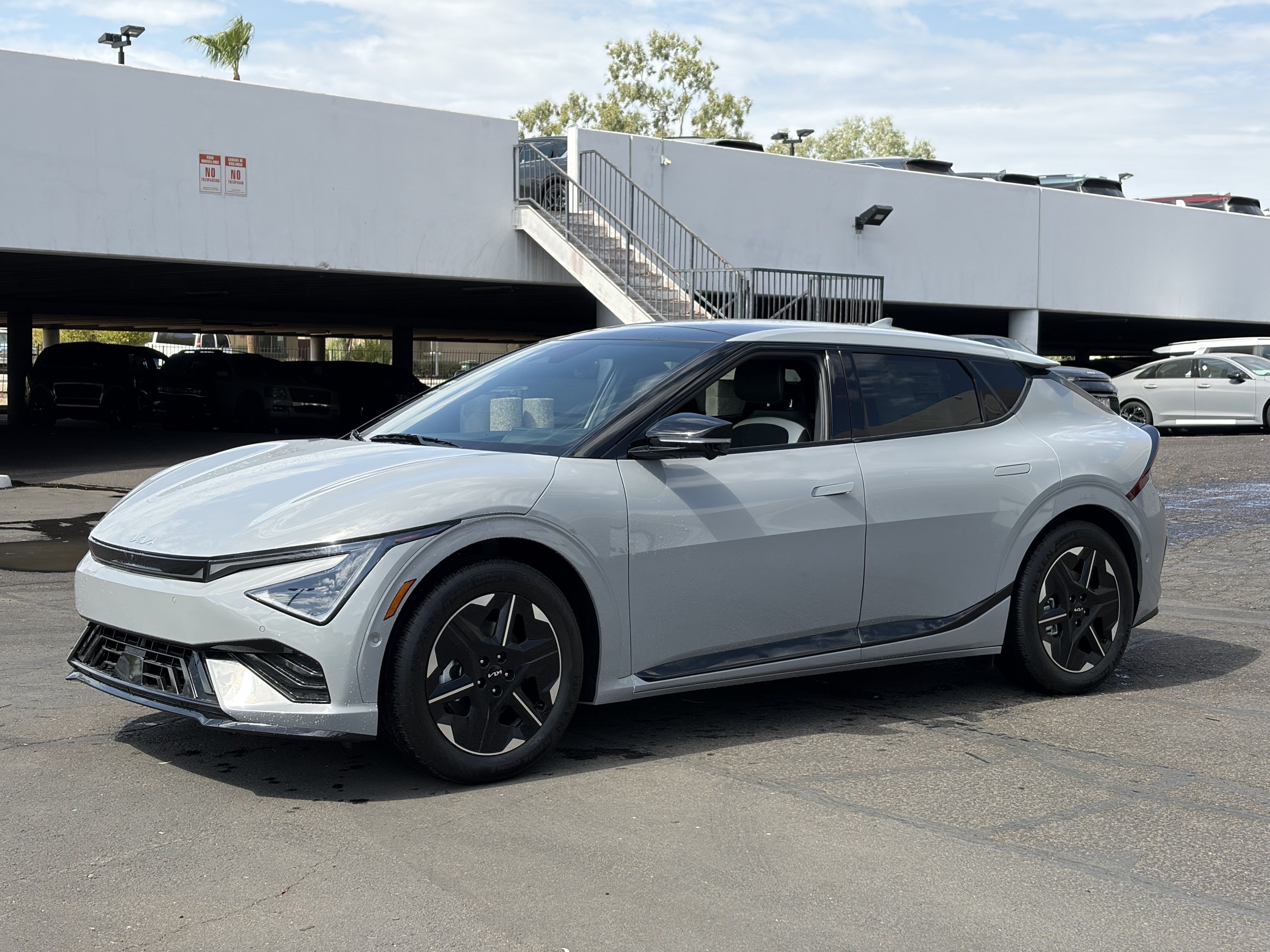 New 2026 Wolf Gray Kia GT-LINE image 6