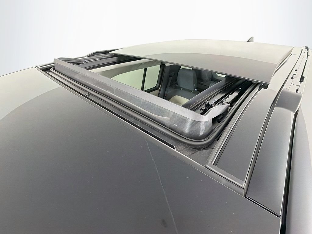 Certified Used 2023 Brown Land Rover X-Dynamic SE image 23