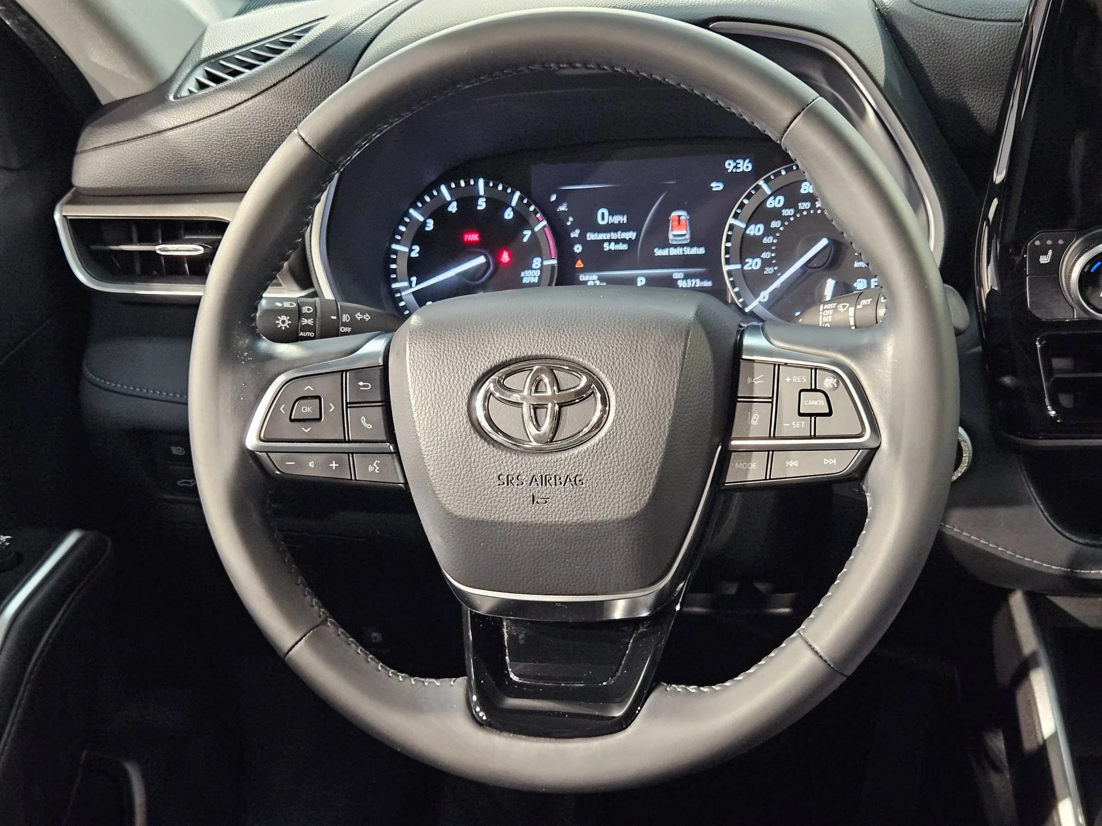 Used 2021 Blizzard Pearl Toyota XLE image 27