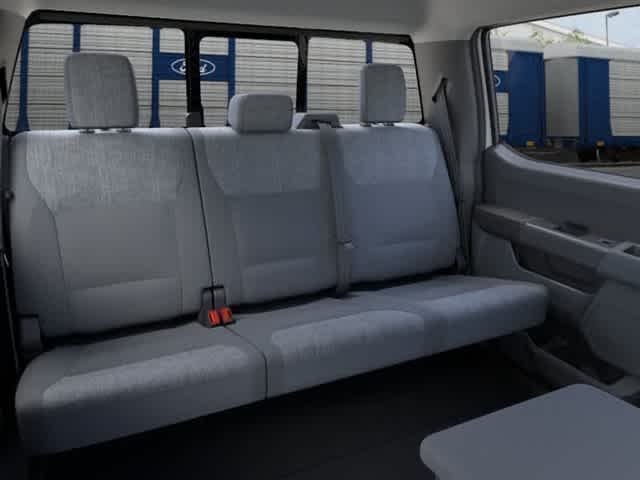 New 2026 Oxford White Ford XLT image 11