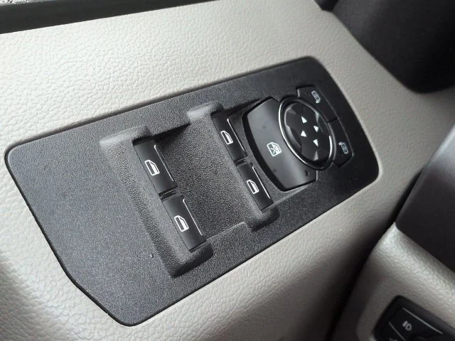Used 2019 Blue Ford XLT image 25