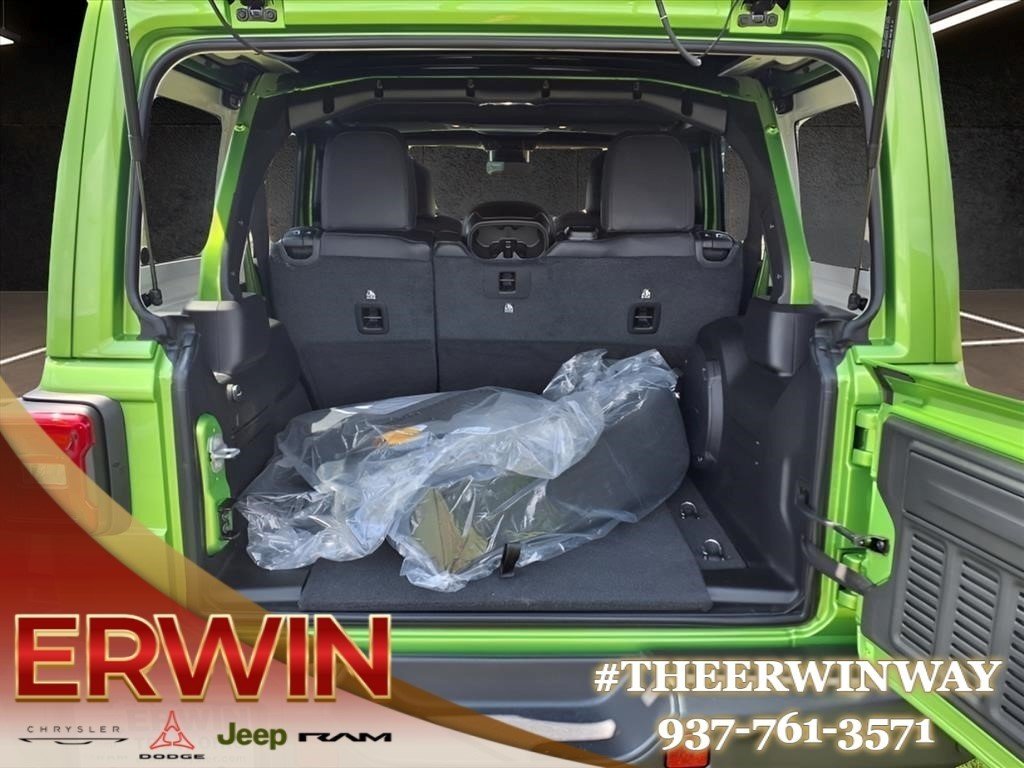 New 2025 Mojito Clear-Coat Exterior Paint Jeep Rubicon 392 Final Edition image 10