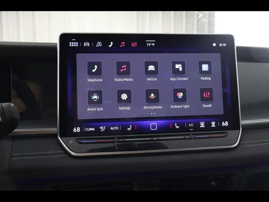 2026 Volkswagen Tiguan SE - Photo 17