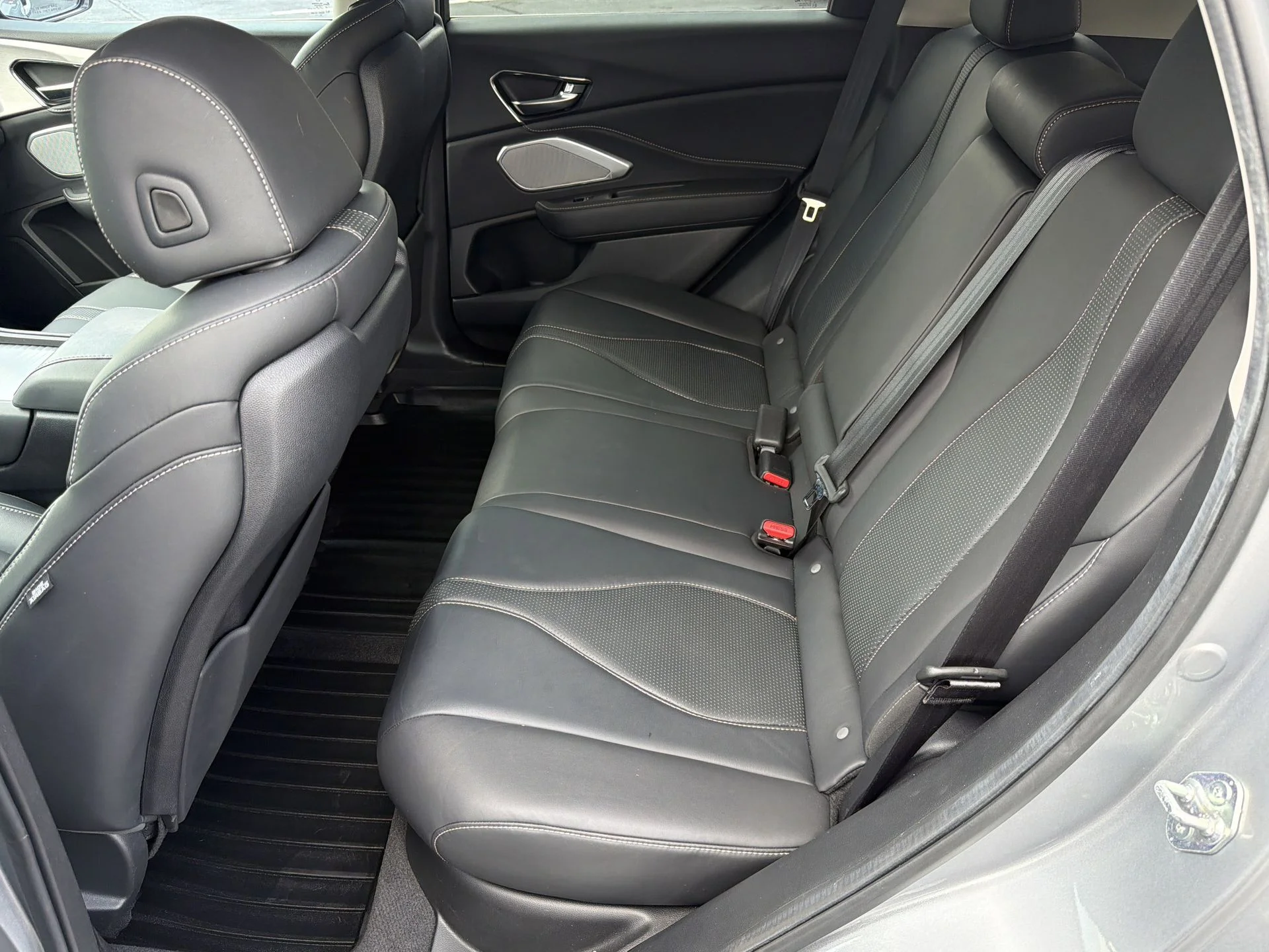 Certified Used 2023 Silver Acura Technology Package image 21
